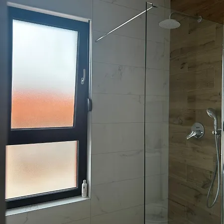Apartament Miranda - *